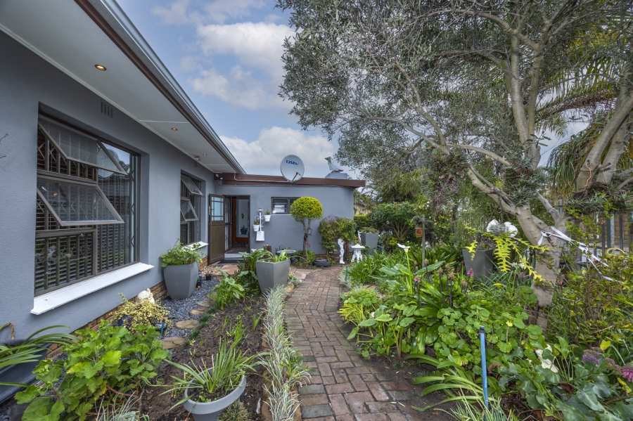 3 Bedroom Property for Sale in Sonnekuil Western Cape
